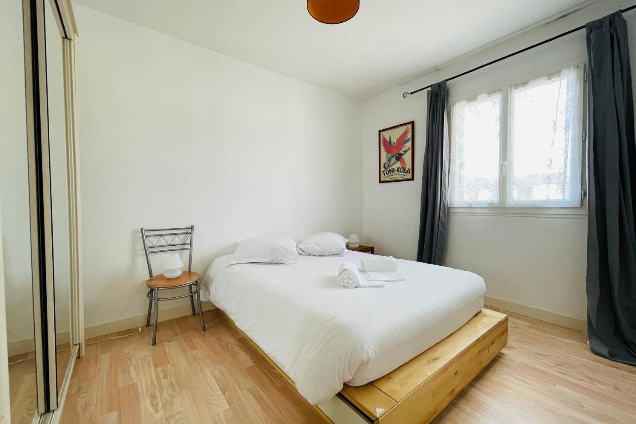Superb Apartment 10 Min Walk From The Castle 阿姆博斯 外观 照片
